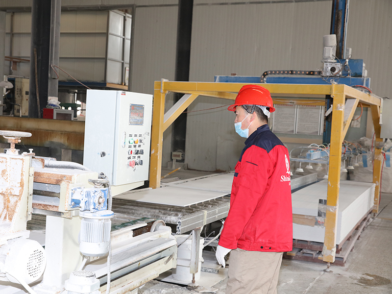 顺乾纯亚克力板家具制造应用与市场增长逻辑